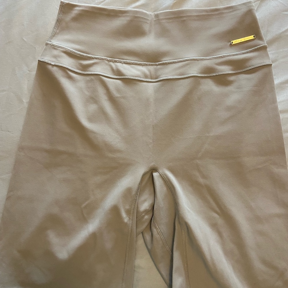 Gymshark Whitney Simmons V3 cycling shorts in mink